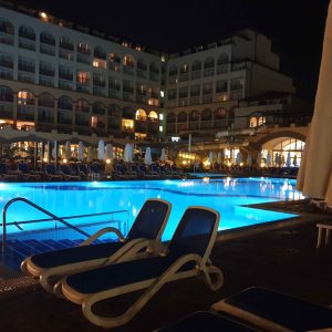 hotel-&-professional